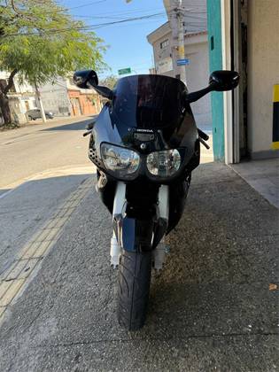 HONDA CBR 900RR HONDA CBR 900RR